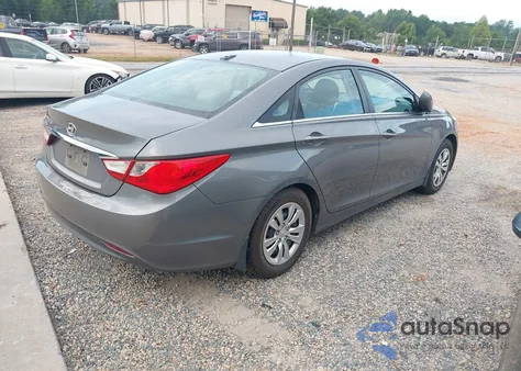 2013 Hyundai Sonata Gls z USA, uszkodzony, nr VIN 5NPEB4AC0DH611901